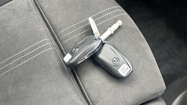 Vauxhall Crossland 1.2 Turbo Ultimate 5dr Petrol Hatchback